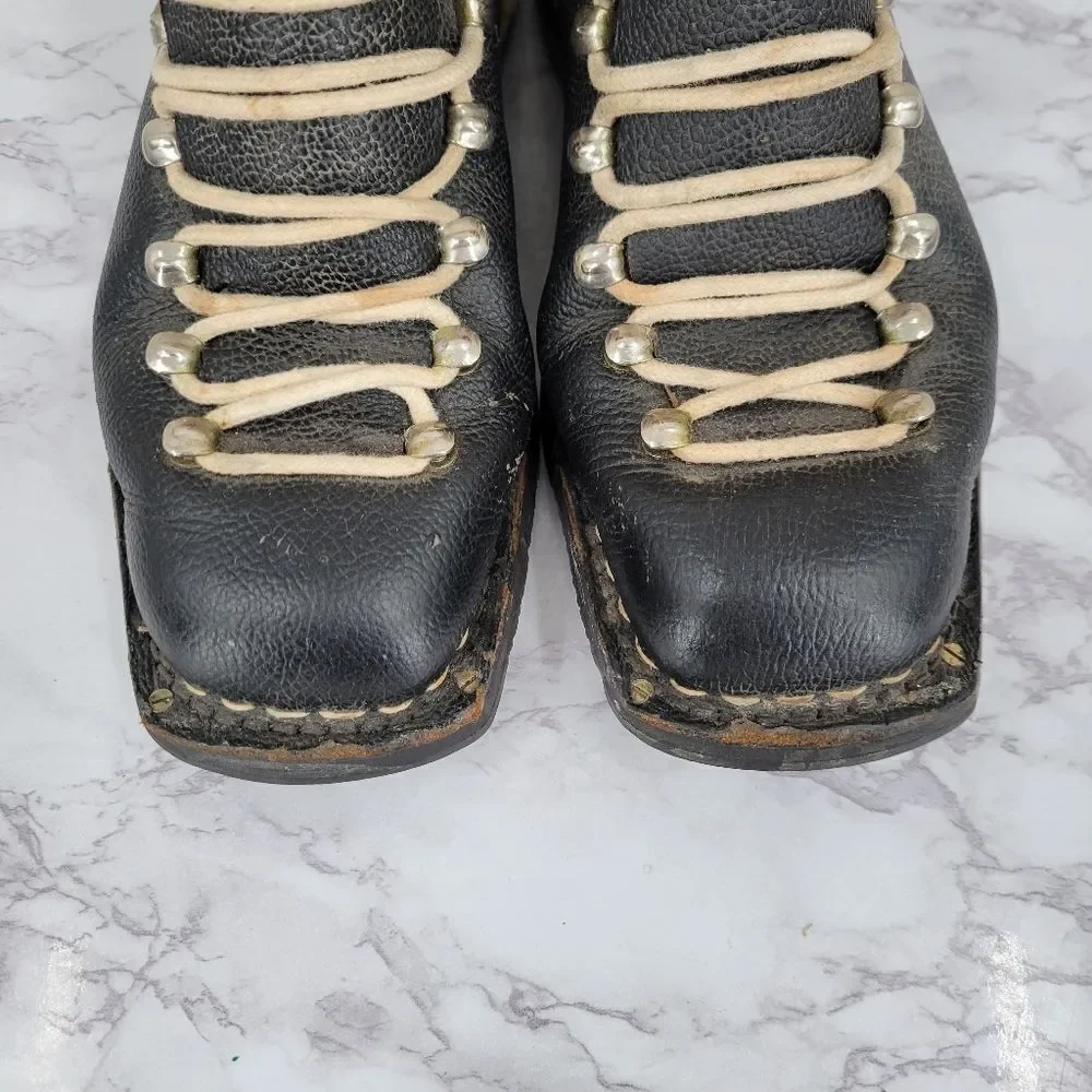 Vintage Black Leather Cross Country Ski Boots Double Tongue Double Laces